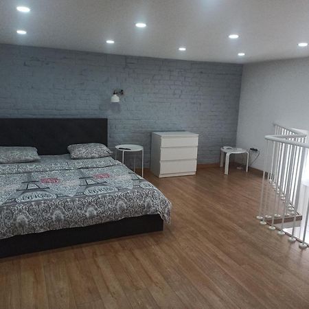 Smart City Apartament Lviv Bagian luar foto