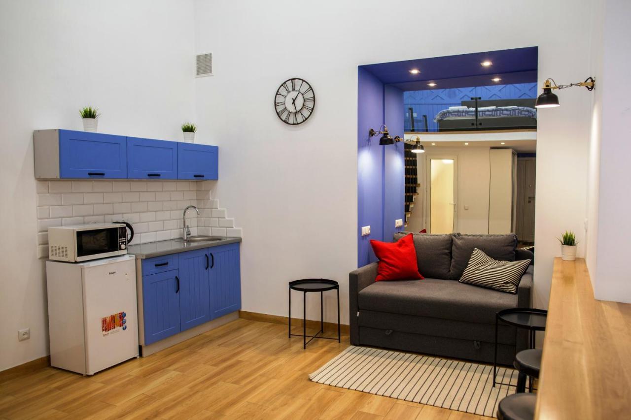 Smart City Apartament Lviv Bagian luar foto
